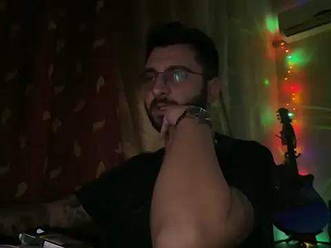 Snapshot of The_Oggy chatting on January 14, 2026, 2:55 pm The Oggy online show from January 14, 2026, 2:55 pm