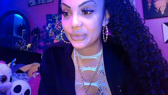 Snapshot of Av3ryyBe3 chatting on November 11, 2025, 4:01 am Av3ryyBe3 online show from November 11, 2025, 4:01 am