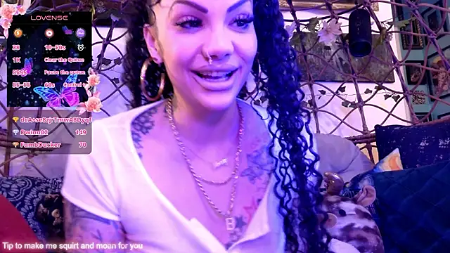 Snapshot of Av3ryyBe3 chatting on February 4, 2026, 5:13 am Av3ryyBe3 online show from February 4, 2026, 5:13 am