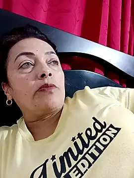 Lady 16 online show from November 9, 2025, 11:58 pm