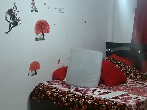 Lady 16 online show from November 30, 2025, 12:03 am