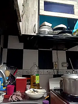 Snapshot of Lady_16 chatting on January 8, 2026, 7:38 pm Lady 16 online show from January 8, 2026, 7:38 pm