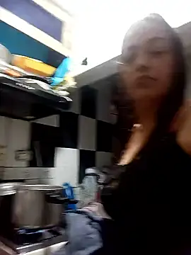 Snapshot of Lady_16 chatting on January 11, 2026, 8:47 pm Lady 16 online show from January 11, 2026, 8:47 pm