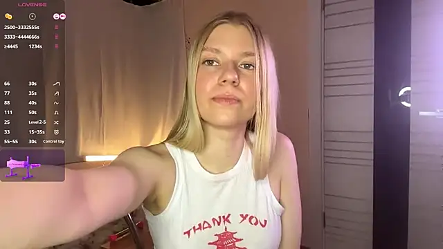 Snapshot of MaryjaneSpider chatting on October 28, 2025, 2:31 pm MaryjaneSpider online show from October 28, 2025, 2:31 pm