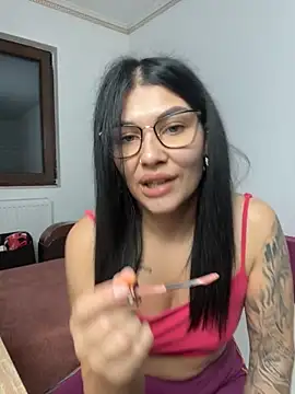 Snapshot of MiaKiittyy chatting on October 9, 2025, 4:38 pm MiaKiittyy online show from October 9, 2025, 4:38 pm