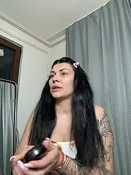 Snapshot of MiaKiittyy chatting on February 23, 2026, 11:02 pm MiaKiittyy online show from February 23, 2026, 11:02 pm