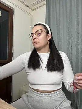 Snapshot of MiaKiittyy chatting on February 28, 2026, 10:55 pm MiaKiittyy online show from February 28, 2026, 10:55 pm