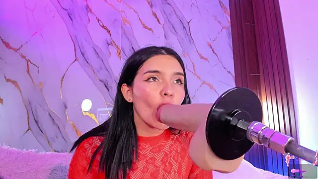 alicecute77 online show from May 25, 2026, 2:28 am