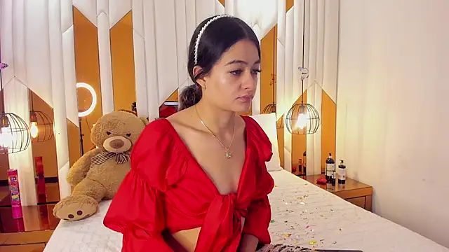 ValeriaPrado online show from November 15, 2025, 9:32 pm