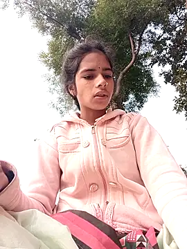 Snapshot of Gulika_Doshi chatting on November 27, 2025, 2:46 am Gulika Doshi online show from November 27, 2025, 2:46 am