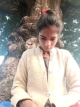 Snapshot of Gulika_Doshi chatting on December 15, 2025, 2:27 am Gulika Doshi online show from December 15, 2025, 2:27 am