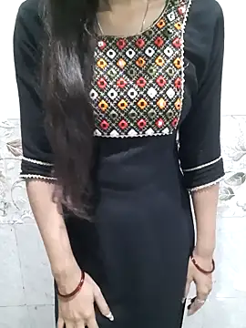 Aarti-kumri online show from February 25, 2026, 6:50 pm