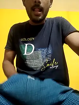 Snapshot of mayur_raaje chatting on November 18, 2025, 4:33 pm mayur raaje online show from November 18, 2025, 4:33 pm