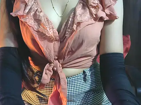 Snapshot of sheetal-sheetal95 chatting on January 6, 2026, 6:11 pm sheetal-sheetal95 online show from January 6, 2026, 6:11 pm