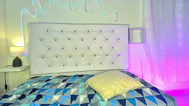 Snapshot of tatixxxvega chatting on September 16, 2025, 2:07 pm tatixxxvega online show from September 16, 2025, 2:07 pm