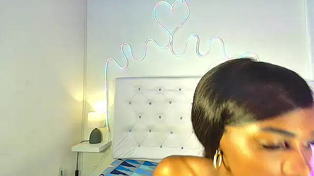 Snapshot of tatixxxvega chatting on September 17, 2025, 1:13 pm tatixxxvega online show from September 17, 2025, 1:13 pm