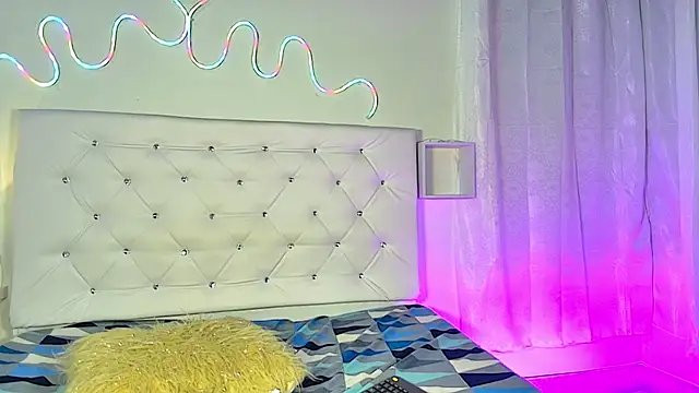 Snapshot of tatixxxvega chatting on September 19, 2025, 1:34 pm tatixxxvega online show from September 19, 2025, 1:34 pm