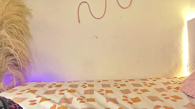 Snapshot of tatixxxvega chatting on November 11, 2025, 1:22 pm tatixxxvega online show from November 11, 2025, 1:22 pm