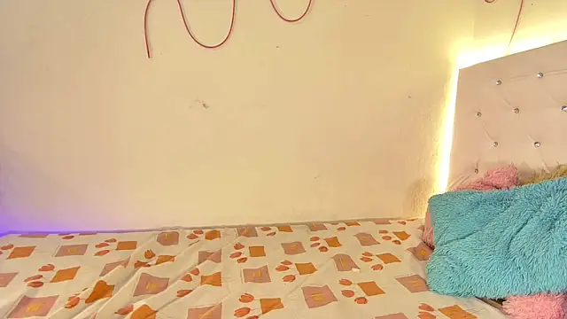 Snapshot of tatixxxvega chatting on November 14, 2025, 1:54 pm tatixxxvega online show from November 14, 2025, 1:54 pm