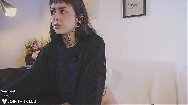 Snapshot of janne_maybe chatting on October 2, 2025, 2:13 pm janne maybe online show from October 2, 2025, 2:13 pm