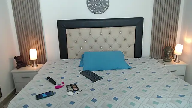 Snapshot of Serena_Houstonn chatting on January 6, 2026, 11:14 am Serena Houstonn online show from January 6, 2026, 11:14 am