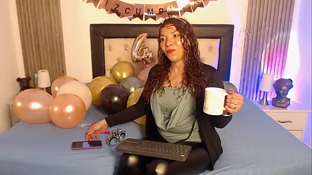 Snapshot of Serena_Houstonn chatting on January 17, 2026, 11:26 am Serena Houstonn online show from January 17, 2026, 11:26 am