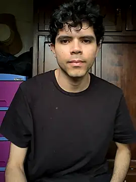 Axel-Mejia online show from October 26, 2025, 9:42 pm