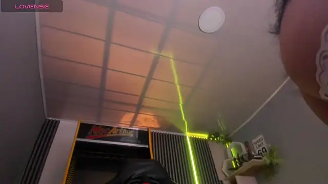 Jenie fire  online show from December 4, 2025, 8:06 pm