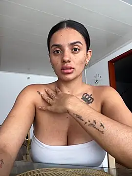 Snapshot of AnaaFaith_ chatting on October 26, 2025, 4:57 pm AnaaFaith online show from October 26, 2025, 4:57 pm