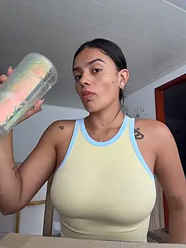 Snapshot of AnaaFaith_ chatting on February 14, 2026, 7:21 pm AnaaFaith online show from February 14, 2026, 7:21 pm