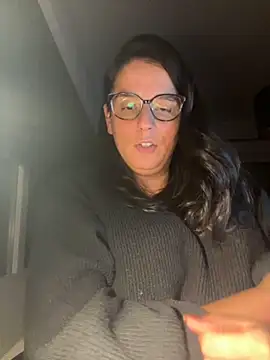 Snapshot of hottyFcup chatting on September 25, 2025, 6:22 pm hottyFcup online show from September 25, 2025, 6:22 pm