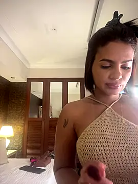 IrinaVelvet online show from November 11, 2025, 4:29 pm