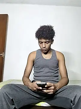 Manuel Mateus1 online show from November 24, 2025, 4:23 am