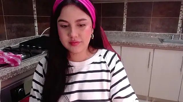 Snapshot of ValentinaMillers_ chatting on February 28, 2026, 1:01 pm ValentinaMillers online show from February 28, 2026, 1:01 pm