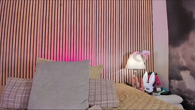 keeyla stone online show from November 23, 2025, 9:25 pm