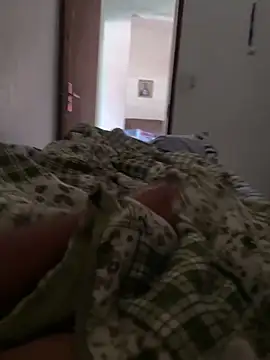 Snapshot of Kaua11225 chatting on October 27, 2025, 1:15 pm Kaua11225 online show from October 27, 2025, 1:15 pm