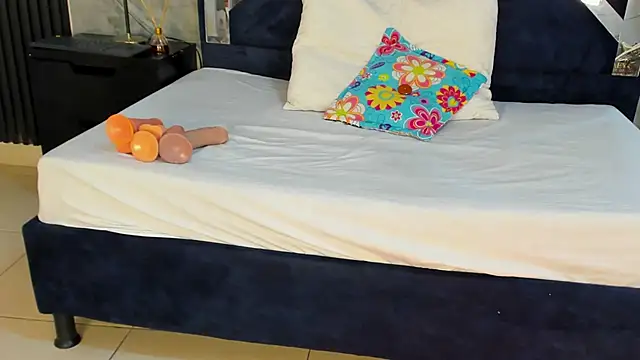 VanessaHard as online show from January 13, 2026, 8:03 pm