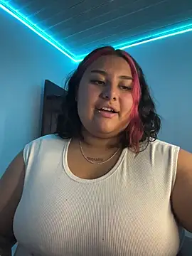 Snapshot of Nicky-222 chatting on October 15, 2025, 3:06 am Nicky-222 online show from October 15, 2025, 3:06 am