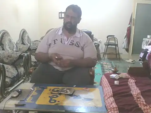 elpoop7305 online show from October 29, 2025, 10:17 am