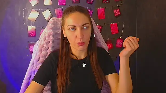 Snapshot of Aurora_Loveu chatting on October 23, 2025, 10:08 pm Aurora Loveu online show from October 23, 2025, 10:08 pm