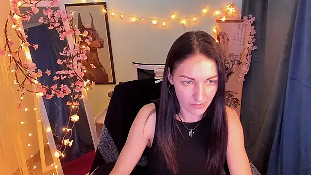 Snapshot of Aurora_Loveu chatting on February 8, 2026, 9:51 pm Aurora Loveu online show from February 8, 2026, 9:51 pm