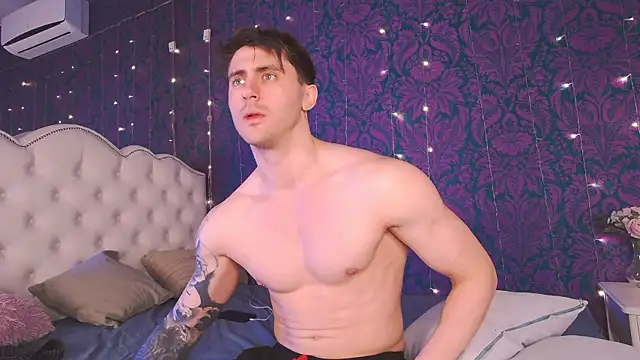 Oscar Miller  online show from November 28, 2025, 9:28 pm