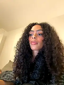 Snapshot of yasmingarcia chatting on November 3, 2025, 12:28 pm yasmingarcia online show from November 3, 2025, 12:28 pm