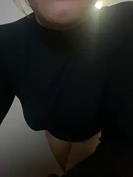 Julay2232 online show from November 9, 2025, 10:57 am