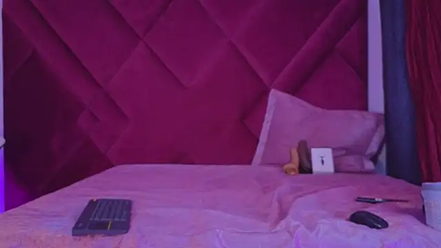 Snapshot of Kayalstone_12 chatting on October 30, 2025, 7:10 am Kayalstone 12 online show from October 30, 2025, 7:10 am