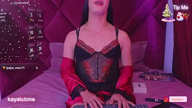 Snapshot of Kayalstone_12 chatting on November 21, 2025, 6:50 pm Kayalstone 12 online show from November 21, 2025, 6:50 pm