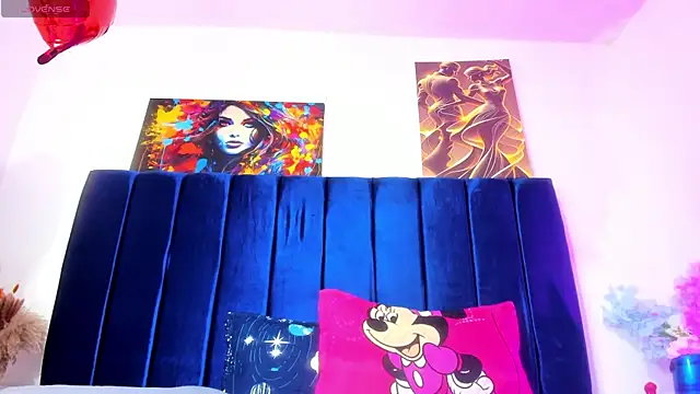 Annie switt online show from February 25, 2026, 4:44 am