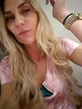 Melody1600 online show from November 5, 2025, 10:32 pm