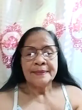 Snapshot of Sweet-Lita50 chatting on February 18, 2026, 7:04 am Sweet-Lita50 online show from February 18, 2026, 7:04 am