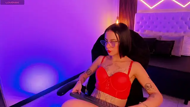 Snapshot of ZamabyCrucie chatting on December 14, 2025, 6:56 pm ZamabyCrucie online show from December 14, 2025, 6:56 pm